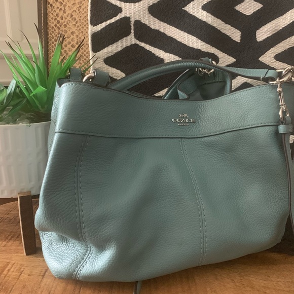 Small Lexy Shoulder Bag - Picture 3 of 5